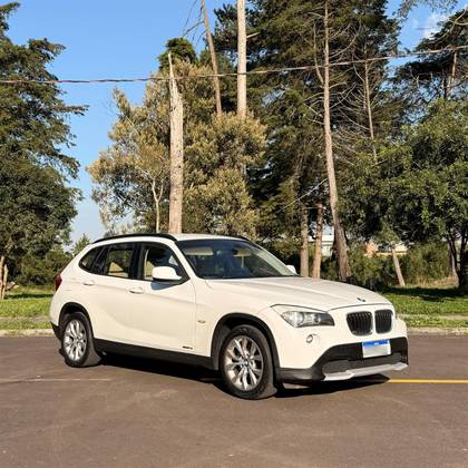 BMW X1 2.0 18I S-DRIVE 4X2 16V GASOLINA 4P AUTOMÁTICO BMW X1 2.0 18I S-DRIVE 4X2 16V GASOLINA 4P AUTOMÁTICO
